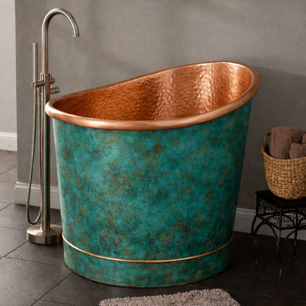 39-Inch Japanese Soaking Copper Bathtub Hammered Antique Copper Interior Blue-Green Verdigris Patina Exterior