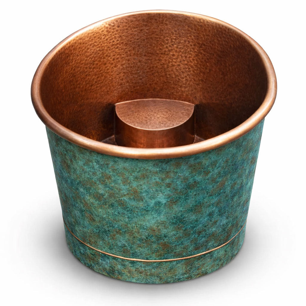 39-Inch Japanese Soaking Copper Bathtub Hammered Antique Copper Interior Blue-Green Verdigris Patina Exterior