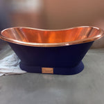 Load image into Gallery viewer, Slanting Base Copper Bathtub Copper Interior &amp; RAL5022 Night Blue Exterior
