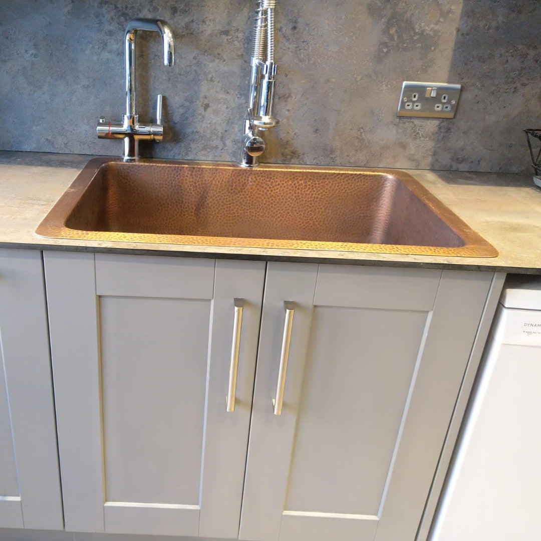 Single Bowl Single Wall Hammered Copper Kitchen Sink Unlacquered Dark Antique Finish (without front apron)
