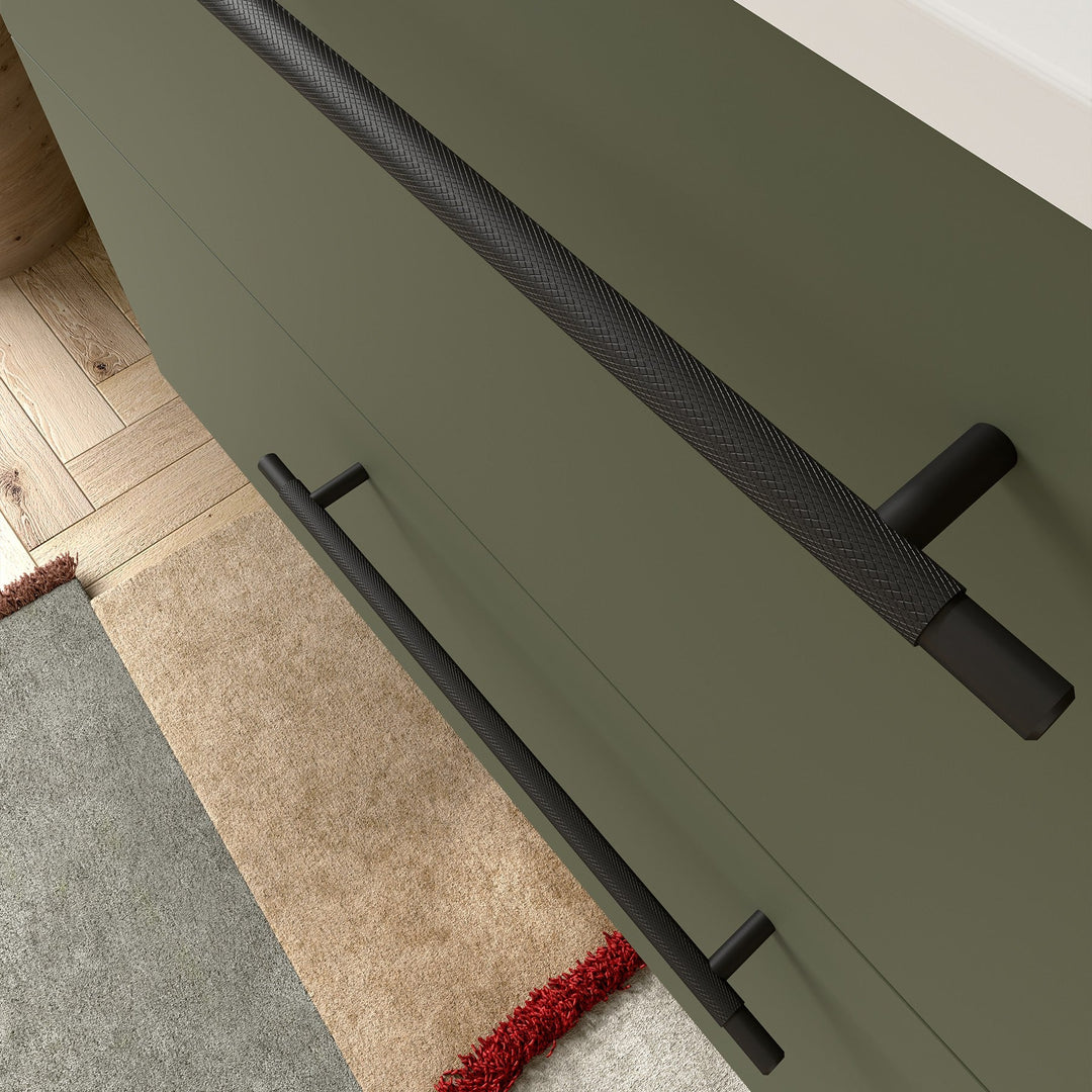 Salgar sgdae71366622174e36e35 SALGAR IMAGES AND SHEETS/01 Product Images/Bathroom Furniture/113509 Quilt Cabinet Handle - Matt Black/01.jpg